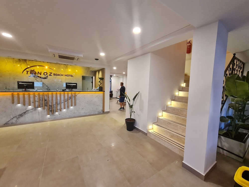 Tonoz Beach Hotel — Hotel building in Fethiye, Mugla