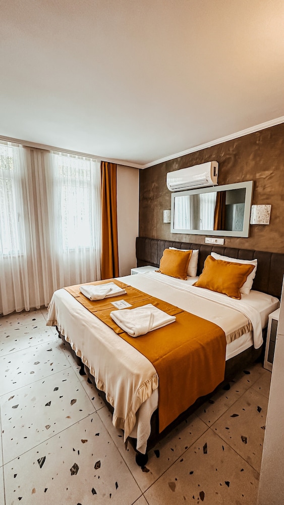 Tonoz Beach Hotel — Hotel rooms in Fethiye, Mugla