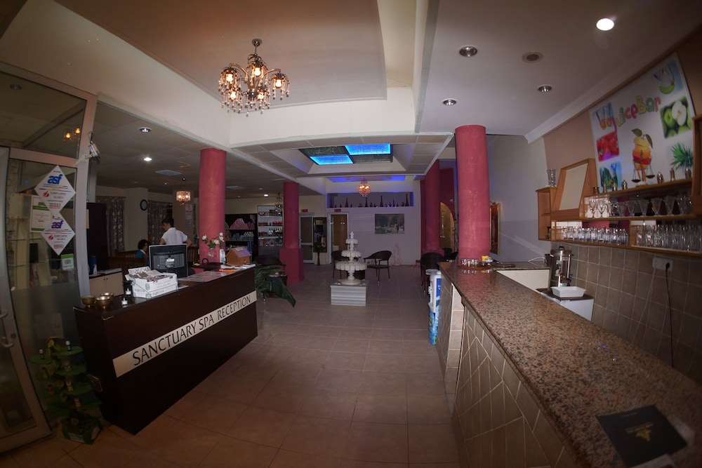 Tonoz Beach Hotel — Restaurant & bars in Fethiye, Mugla