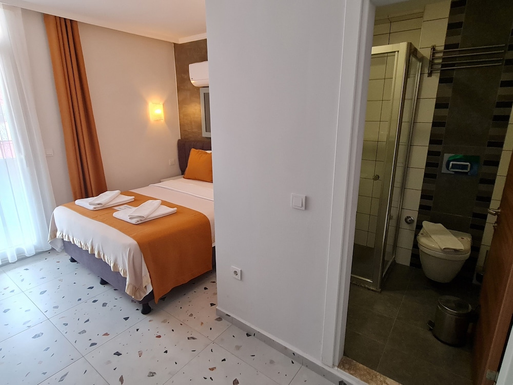 Tonoz Beach Hotel — Hotel rooms in Fethiye, Mugla