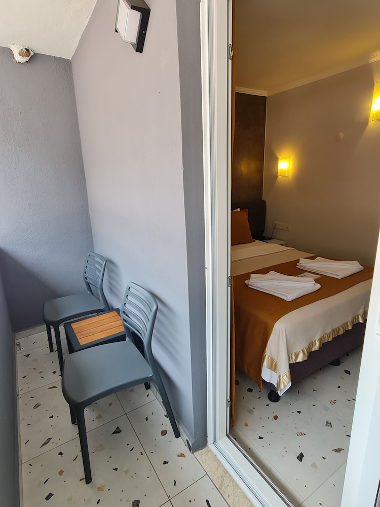 Tonoz Beach Hotel — Hotel rooms in Fethiye, Mugla