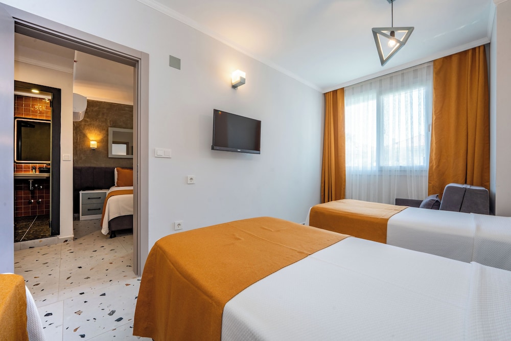 Tonoz Beach Hotel — Hotel rooms in Fethiye, Mugla