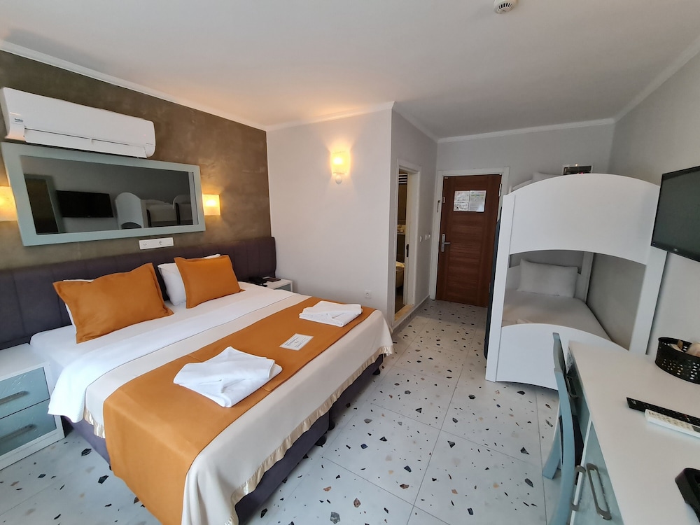 Tonoz Beach Hotel — Hotel rooms in Fethiye, Mugla
