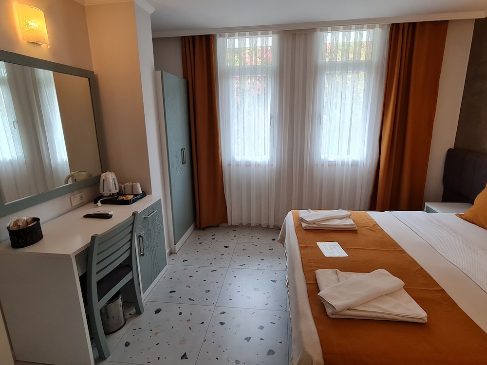 Tonoz Beach Hotel — Hotel rooms in Fethiye, Mugla