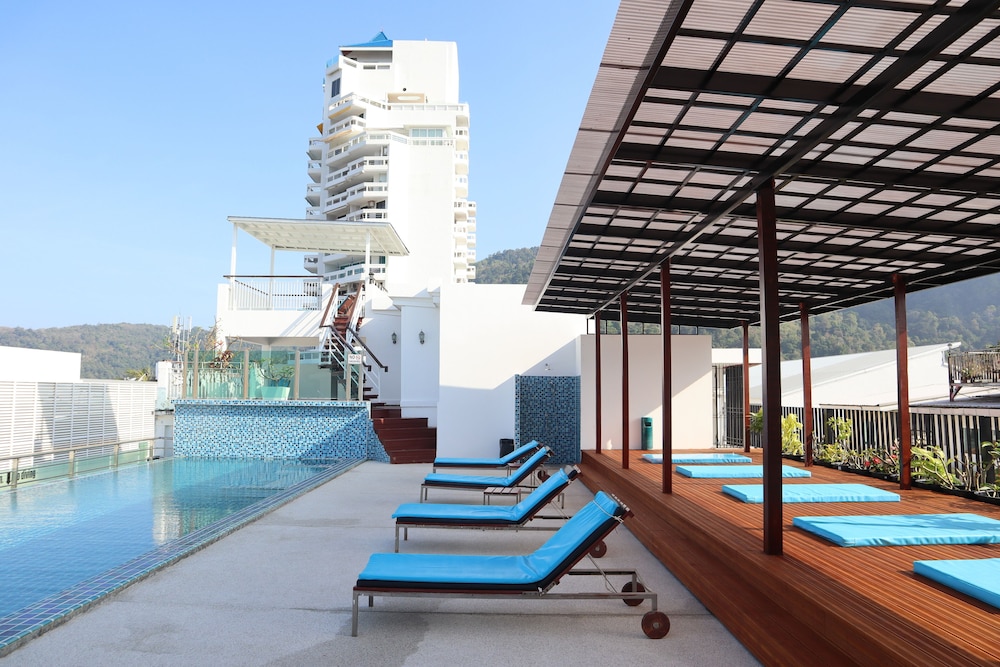 Aspery Hotel — Swimming pool in Patong Beach, Phuket Province