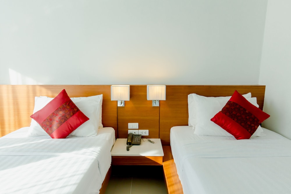Aspery Hotel — Hotel rooms in Patong Beach, Phuket Province
