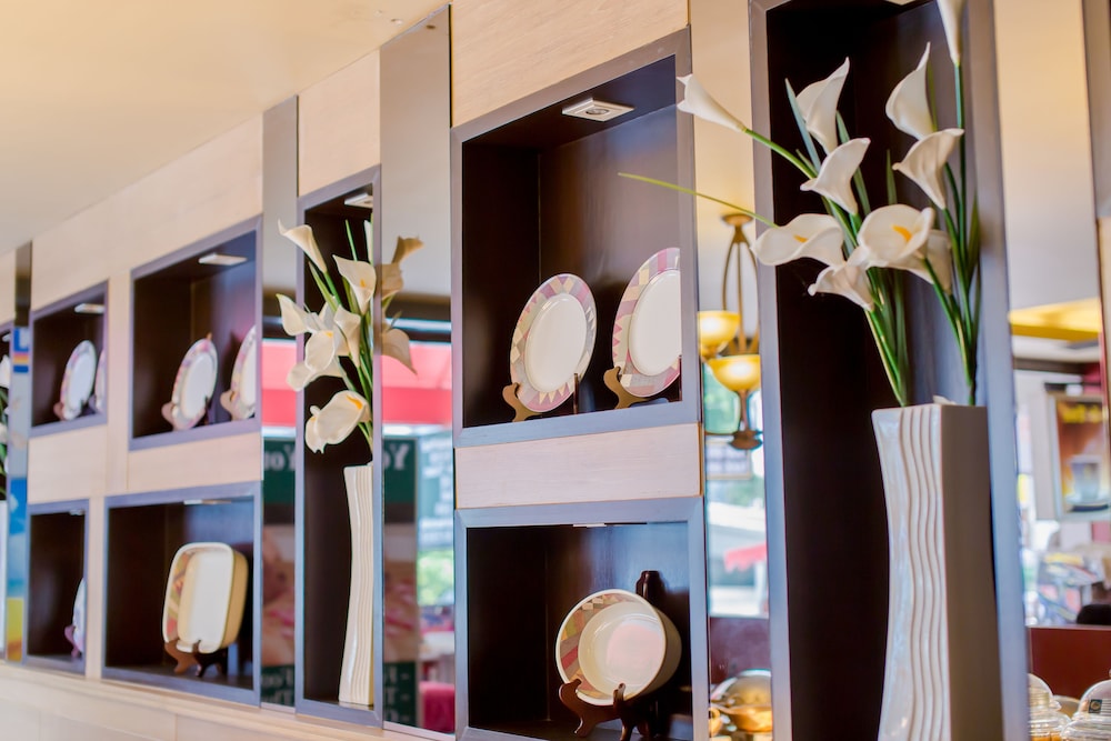 Aspery Hotel — Restaurant & bars in Patong Beach, Phuket Province