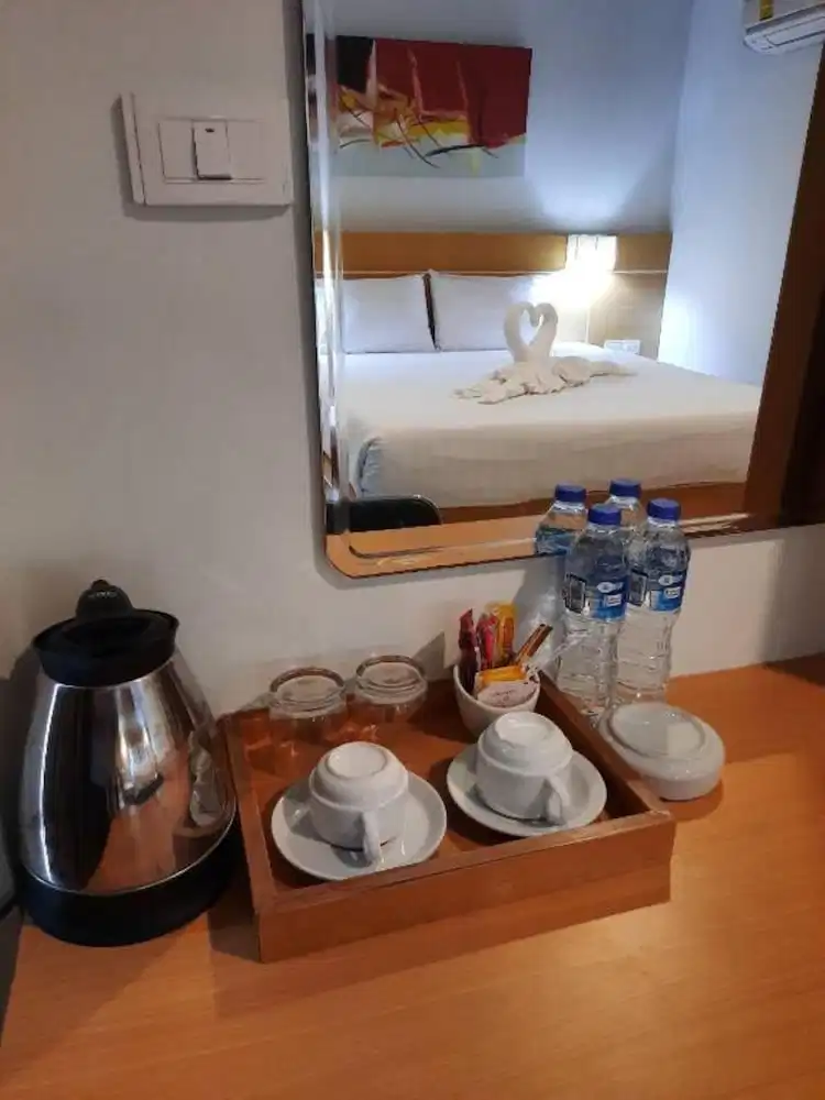 Aspery Hotel — Hotel rooms in Patong Beach, Phuket Province