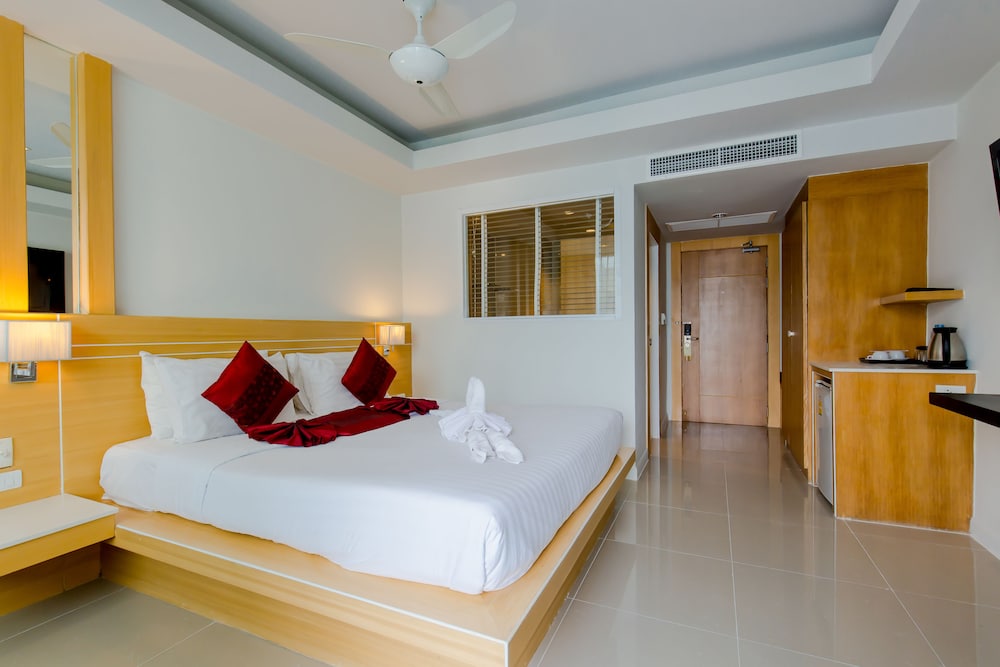 Aspery Hotel — Hotel rooms in Patong Beach, Phuket Province