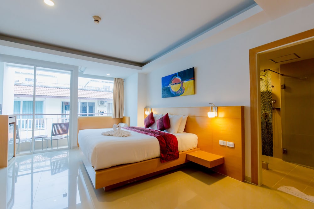 Aspery Hotel — Hotel rooms in Patong Beach, Phuket Province