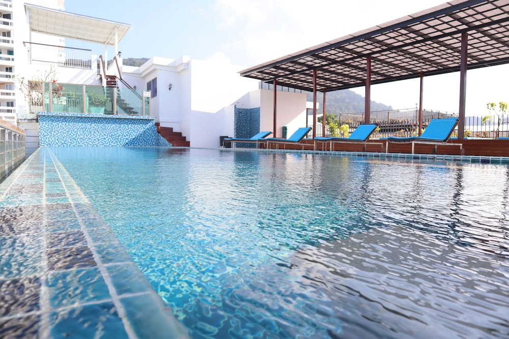 Aspery Hotel — Swimming pool in Patong Beach, Phuket Province