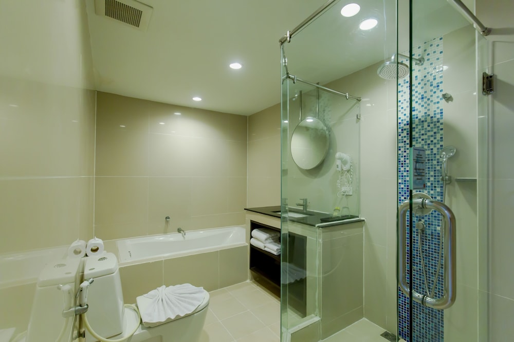 Aspery Hotel — Hotel rooms in Patong Beach, Phuket Province