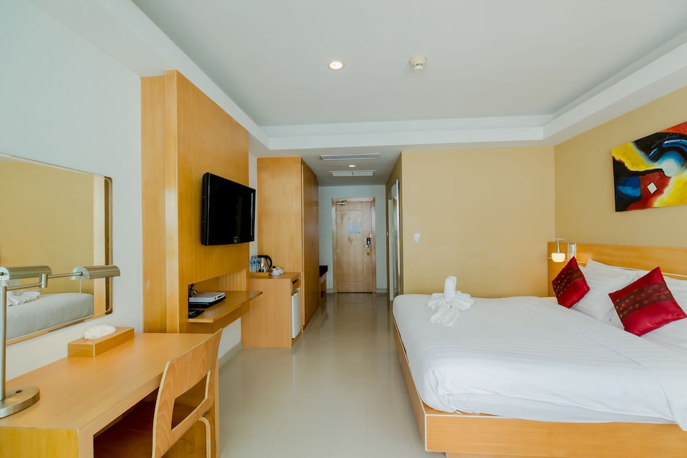 Aspery Hotel — Hotel rooms in Patong Beach, Phuket Province