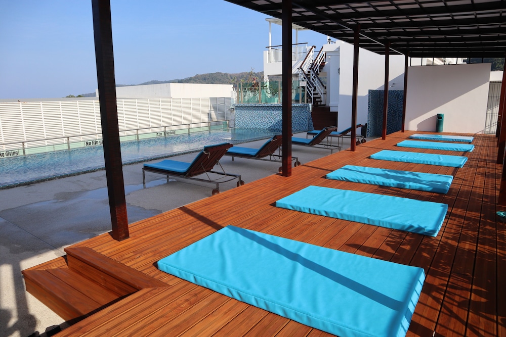 Aspery Hotel — Swimming pool in Patong Beach, Phuket Province