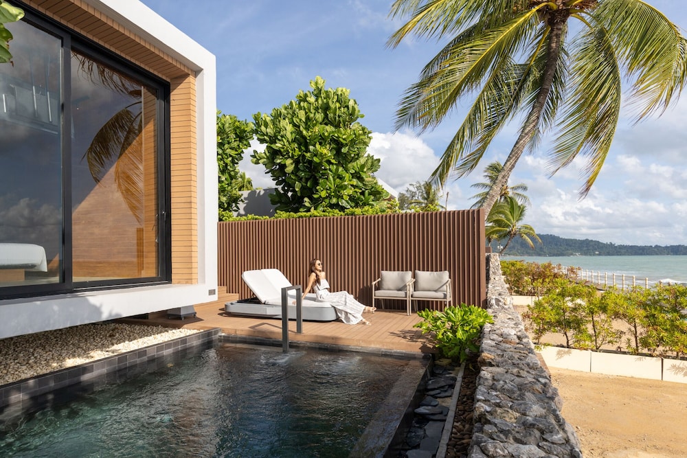 Casa de La Flora — Swimming pool in Khao Lak, Phang Nga