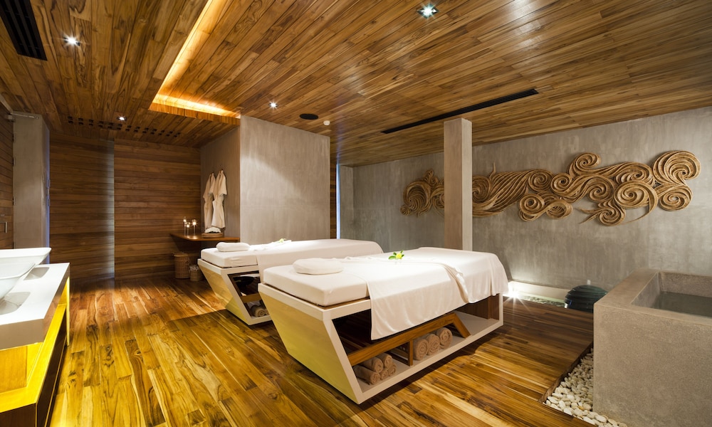 Casa de La Flora — Hotel rooms in Khao Lak, Phang Nga