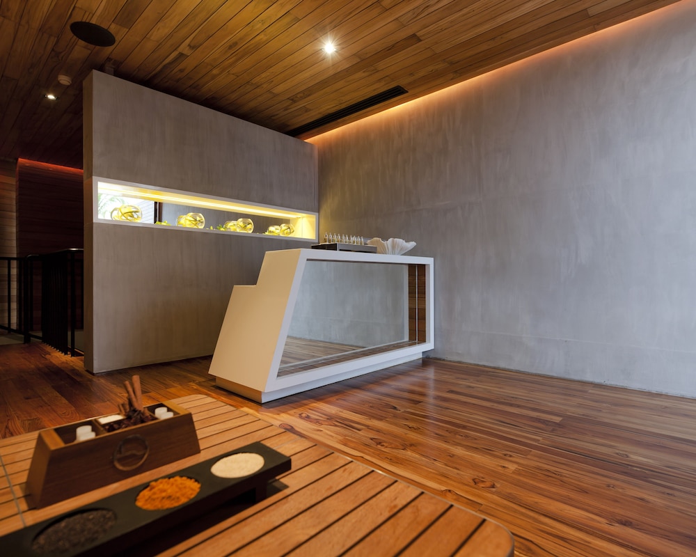 Casa de La Flora — Hotel rooms in Khao Lak, Phang Nga