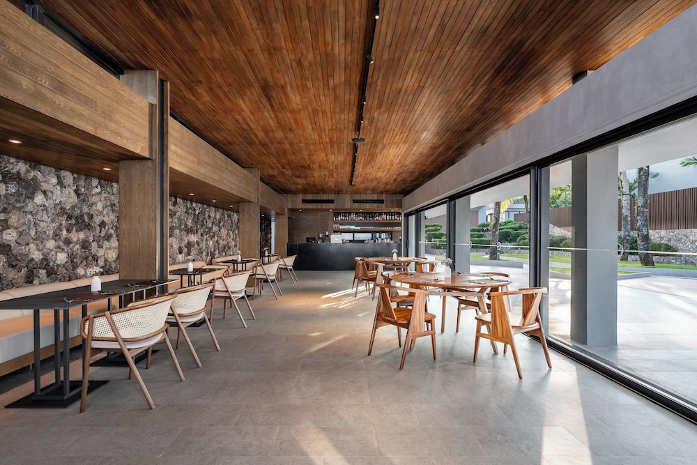 Casa de La Flora — Restaurant & bars in Khao Lak, Phang Nga
