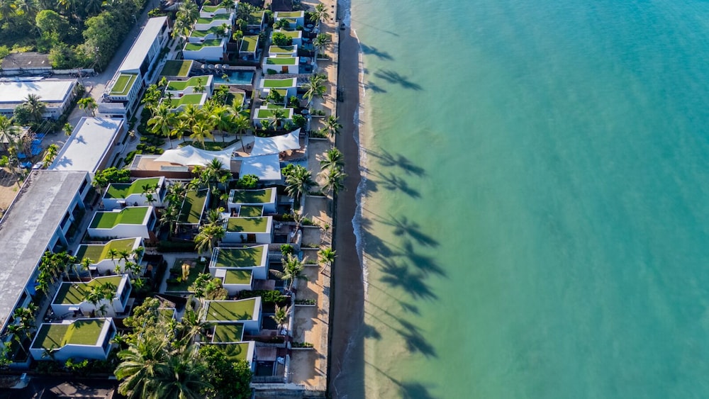 Casa de La Flora — Beach in Khao Lak, Phang Nga