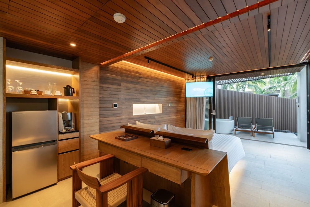 Casa de La Flora — Hotel rooms in Khao Lak, Phang Nga