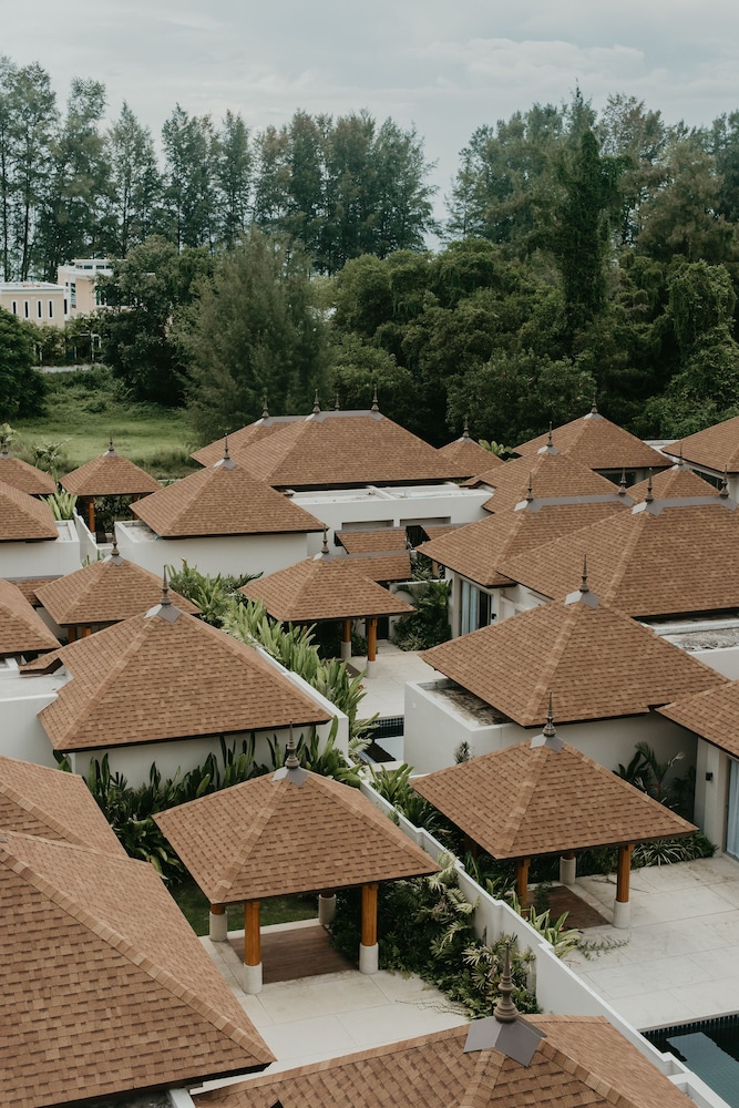 Splash Beach Villa Resort — Hotel building in Mai Khao, Phuket Province