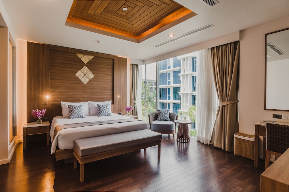 Splash Beach Villa Resort — Hotel rooms in Mai Khao, Phuket Province