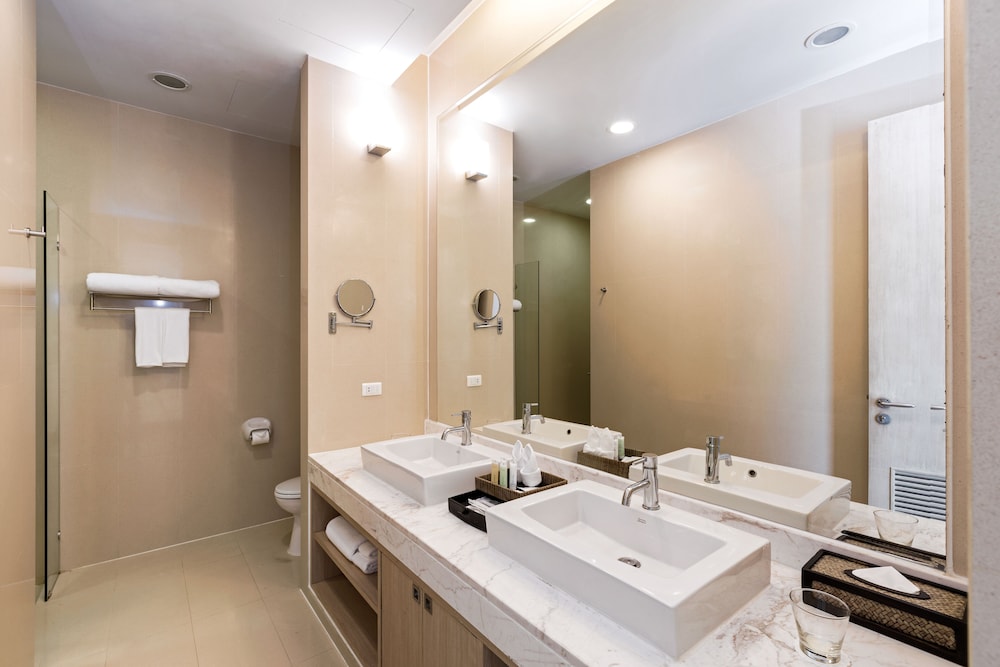 Splash Beach Villa Resort — Hotel rooms in Mai Khao, Phuket Province