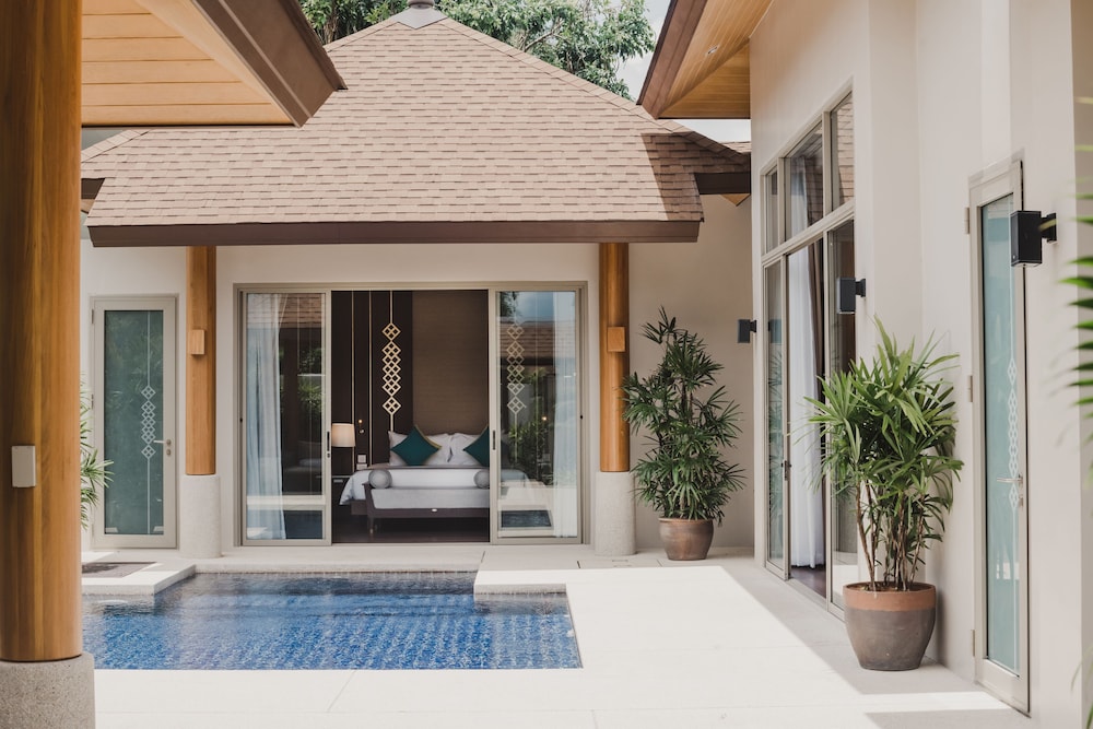 Splash Beach Villa Resort — Swimming pool in Mai Khao, Phuket Province