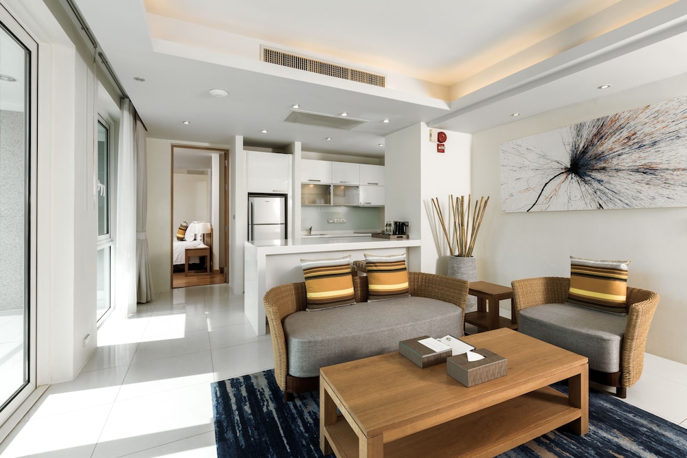 Splash Beach Villa Resort — Hotel rooms in Mai Khao, Phuket Province