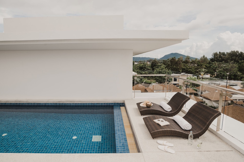 Splash Beach Villa Resort — Swimming pool in Mai Khao, Phuket Province