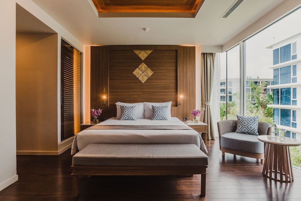 Splash Beach Villa Resort — Hotel rooms in Mai Khao, Phuket Province