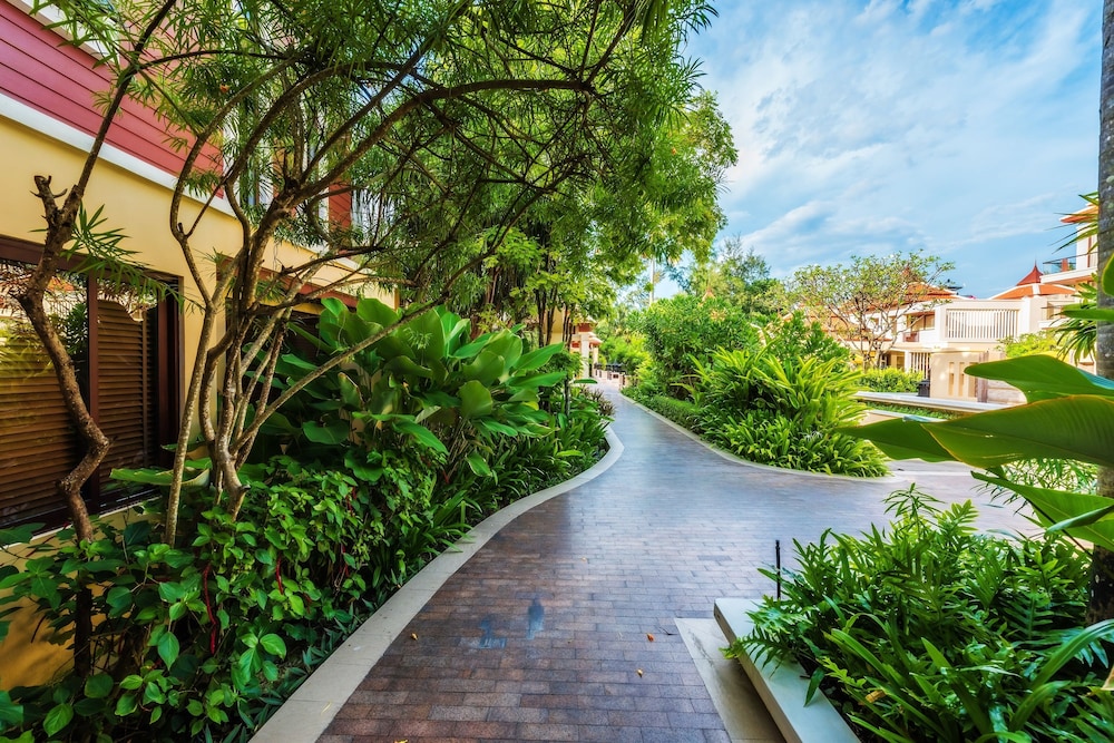 Mövenpick Phuket Bangtao — Hotel building in Bang Tao Beach, Phuket Province