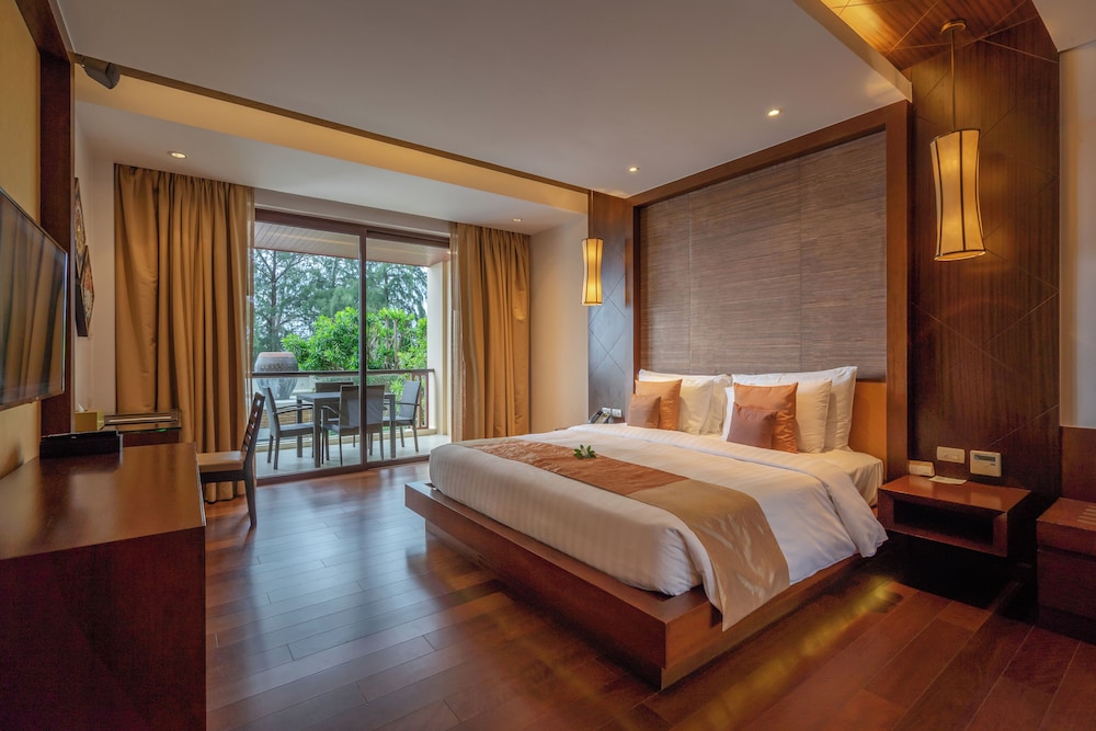Mövenpick Phuket Bangtao — Hotel rooms in Bang Tao Beach, Phuket Province