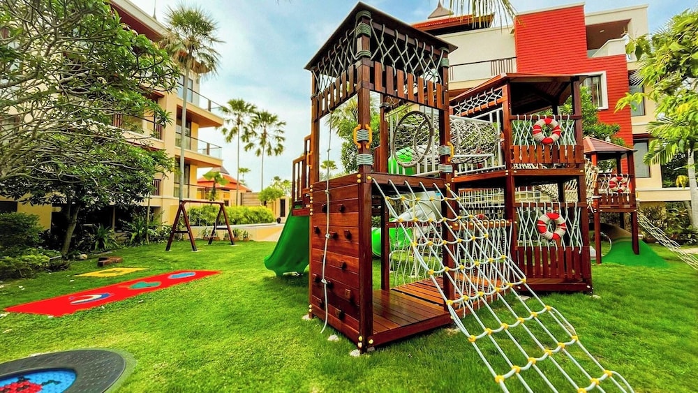 Mövenpick Phuket Bangtao — Attractions for children in Bang Tao Beach, Phuket Province