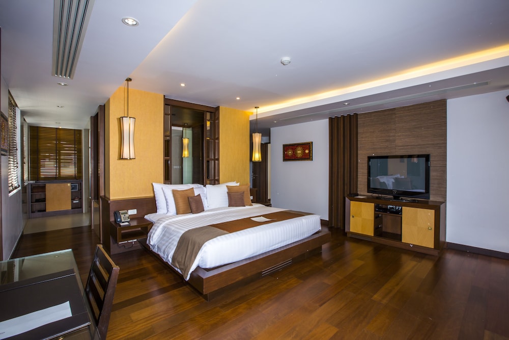 Mövenpick Phuket Bangtao — Hotel rooms in Bang Tao Beach, Phuket Province