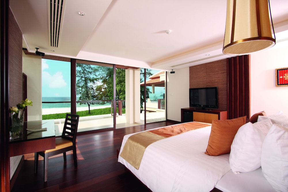 Mövenpick Phuket Bangtao — Hotel rooms in Bang Tao Beach, Phuket Province
