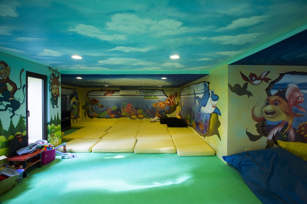 Mövenpick Phuket Bangtao — Attractions for children in Bang Tao Beach, Phuket Province