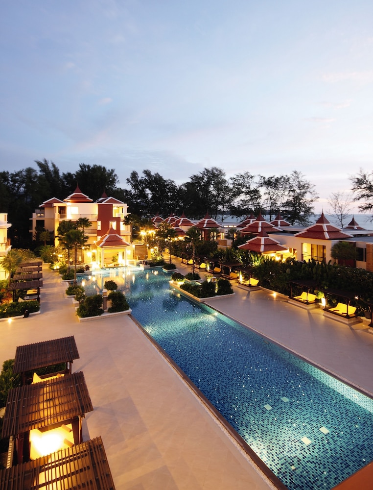 Mövenpick Phuket Bangtao — Swimming pool in Bang Tao Beach, Phuket Province