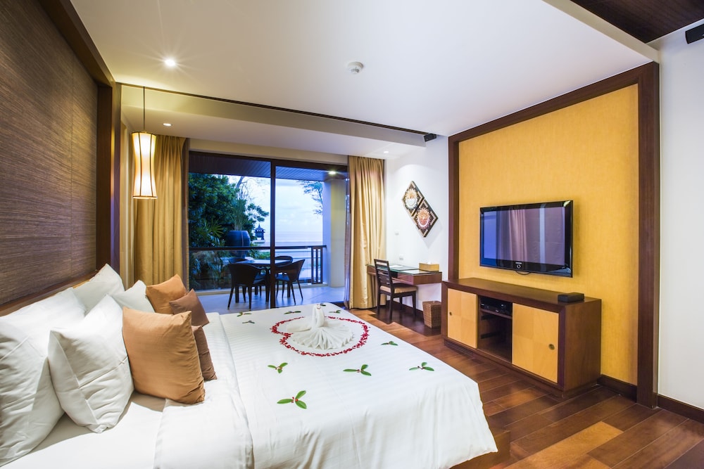 Mövenpick Phuket Bangtao — Hotel rooms in Bang Tao Beach, Phuket Province