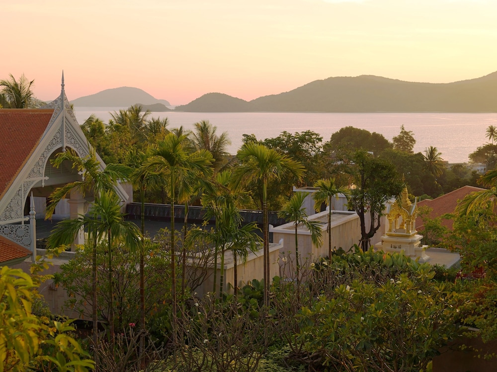 Amatara Welleisure Resort — Hotel building in Ko Lon, Phuket Province