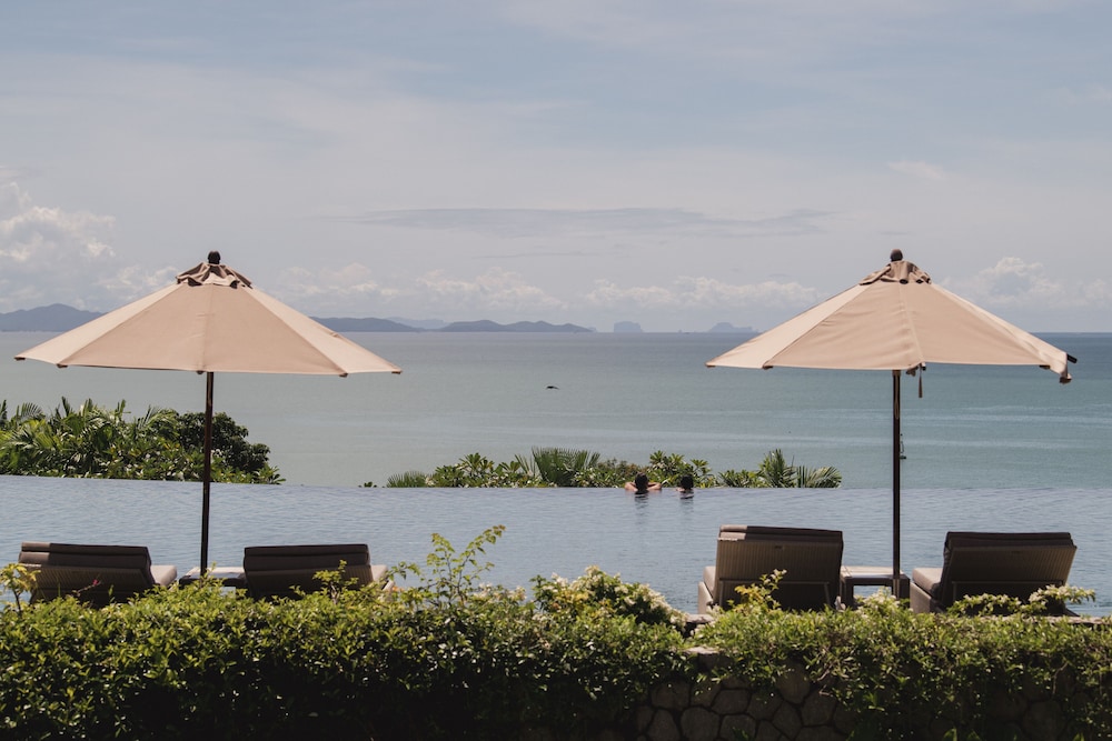 Amatara Welleisure Resort — Swimming pool in Ko Lon, Phuket Province