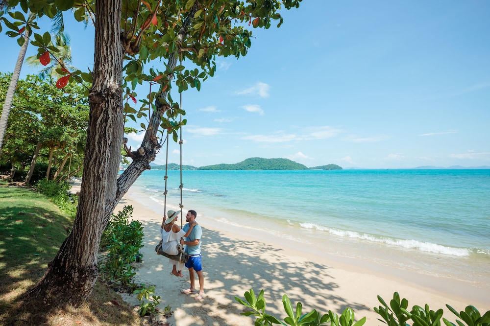 Amatara Welleisure Resort — Beach in Ko Lon, Phuket Province
