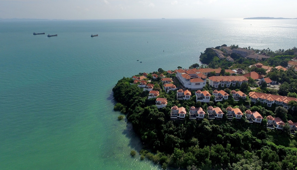 Amatara Welleisure Resort — Attractions in the area in Ko Lon, Phuket Province