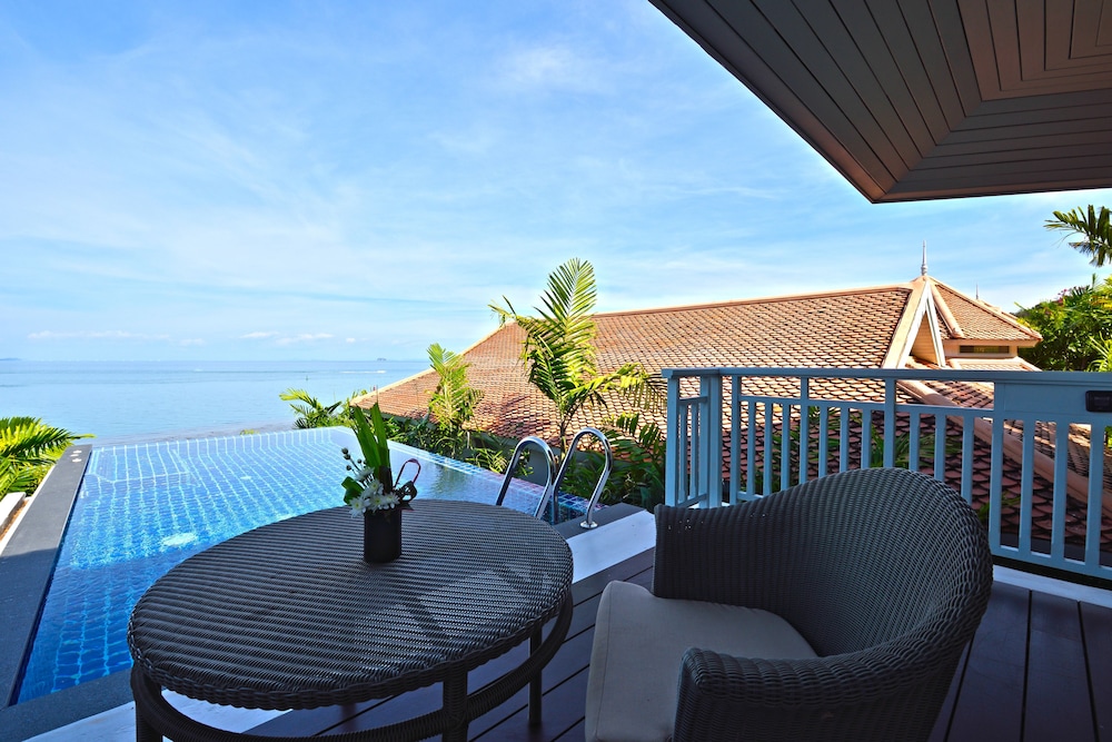 Amatara Welleisure Resort — Swimming pool in Ko Lon, Phuket Province