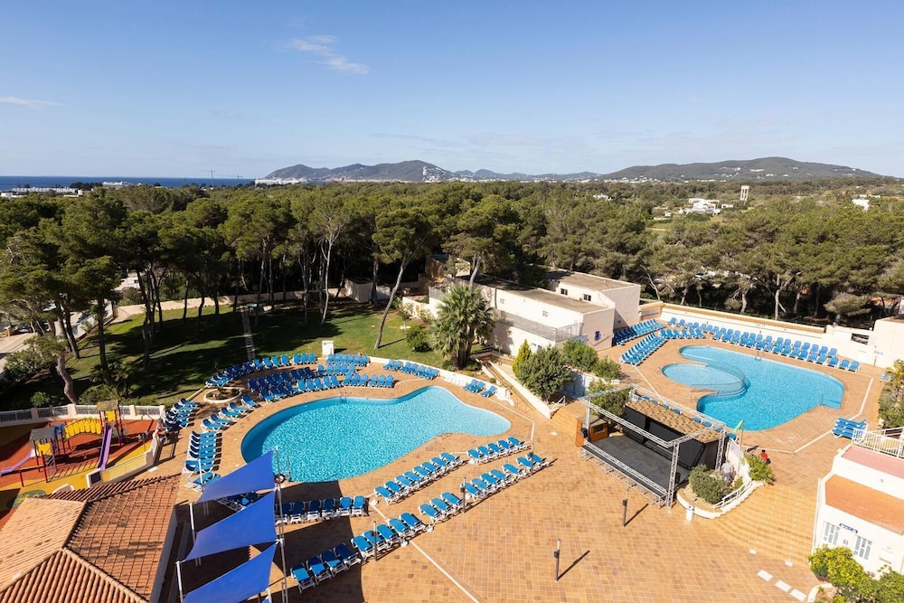Invisa Hotel Ereso All Inclusive — Swimming pool in Santa Eulalia, Balearic Islands