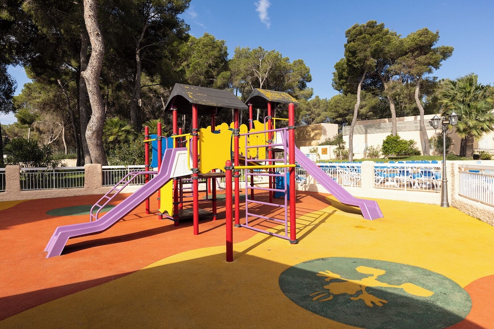 Invisa Hotel Ereso All Inclusive — Attractions for children in Santa Eulalia, Balearic Islands