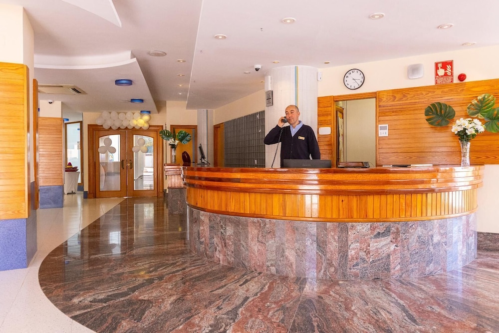 Invisa Hotel Ereso All Inclusive — Hotel building in Santa Eulalia, Balearic Islands