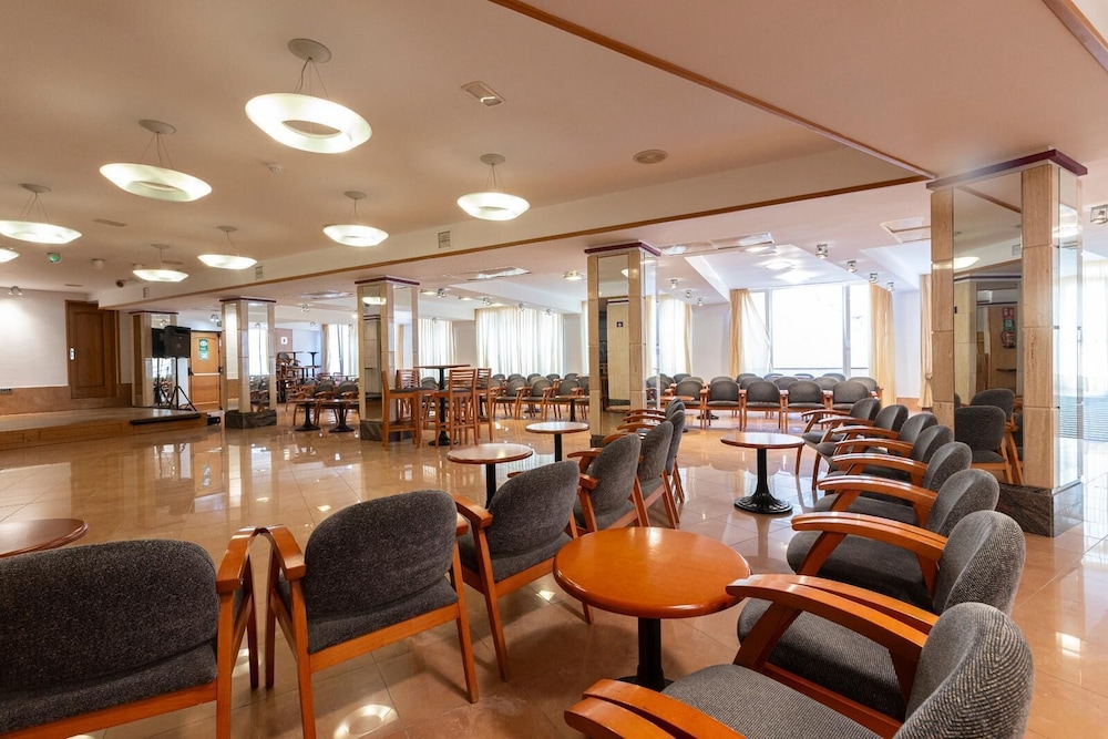 Invisa Hotel Ereso All Inclusive — Restaurant & bars in Santa Eulalia, Balearic Islands