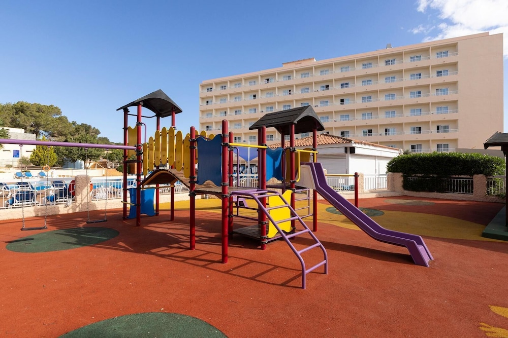 Invisa Hotel Ereso All Inclusive — Attractions for children in Santa Eulalia, Balearic Islands