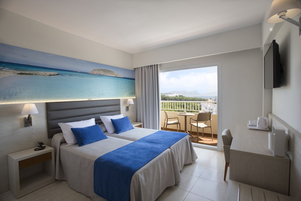 Invisa Hotel Ereso All Inclusive — Hotel rooms in Santa Eulalia, Balearic Islands
